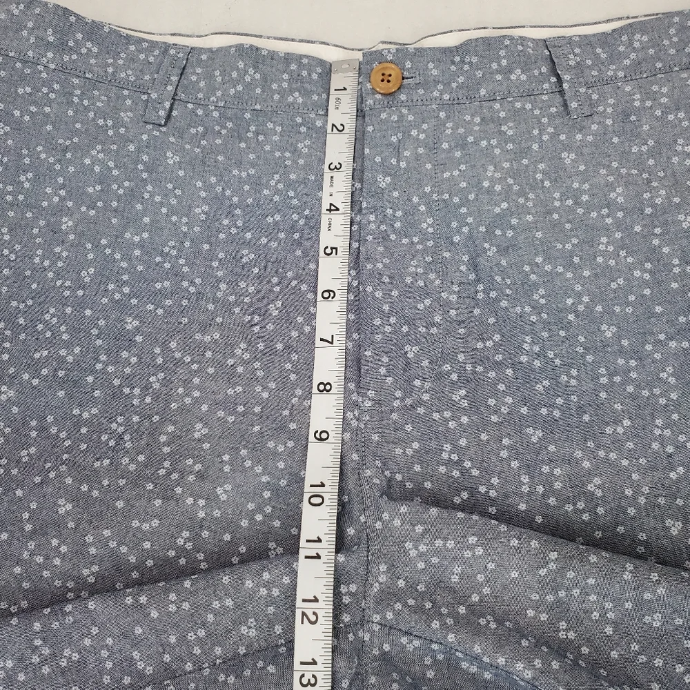 J. Crew Shorts Mens 38 Blue Floral Rivington Flat Front Casual Cotton Chino